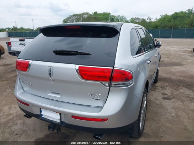 Photo 3 VIN: 2LMDJ8JK8EBL13350 - LINCOLN MKX 