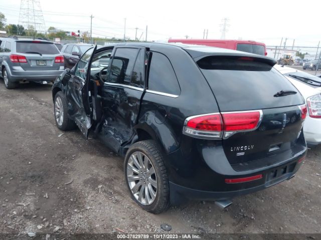 Photo 2 VIN: 2LMDJ8JK8FBL29436 - LINCOLN MKX 