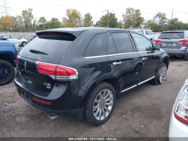 Photo 3 VIN: 2LMDJ8JK8FBL29436 - LINCOLN MKX 