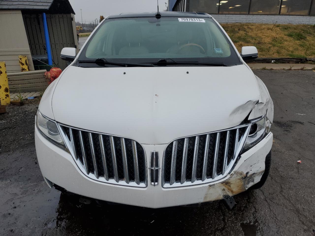 Photo 4 VIN: 2LMDJ8JK8FBL31557 - LINCOLN MKX 