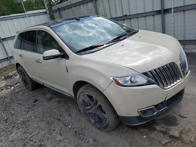 Photo 3 VIN: 2LMDJ8JK8FBL33888 - LINCOLN MKX 