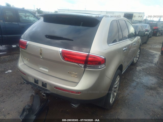 Photo 3 VIN: 2LMDJ8JK9BBJ12018 - LINCOLN MKX 