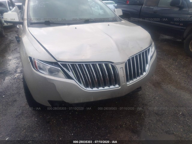 Photo 5 VIN: 2LMDJ8JK9BBJ12018 - LINCOLN MKX 