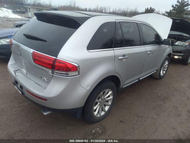 Photo 3 VIN: 2LMDJ8JK9CBL05402 - LINCOLN MKX 