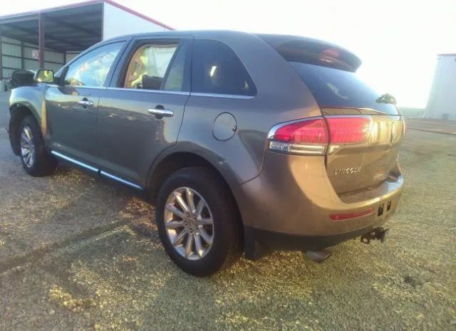 Photo 2 VIN: 2LMDJ8JK9CBL12561 - LINCOLN MKX 