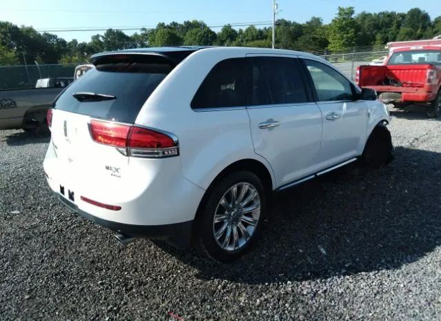 Photo 3 VIN: 2LMDJ8JK9CBL17906 - LINCOLN MKX 