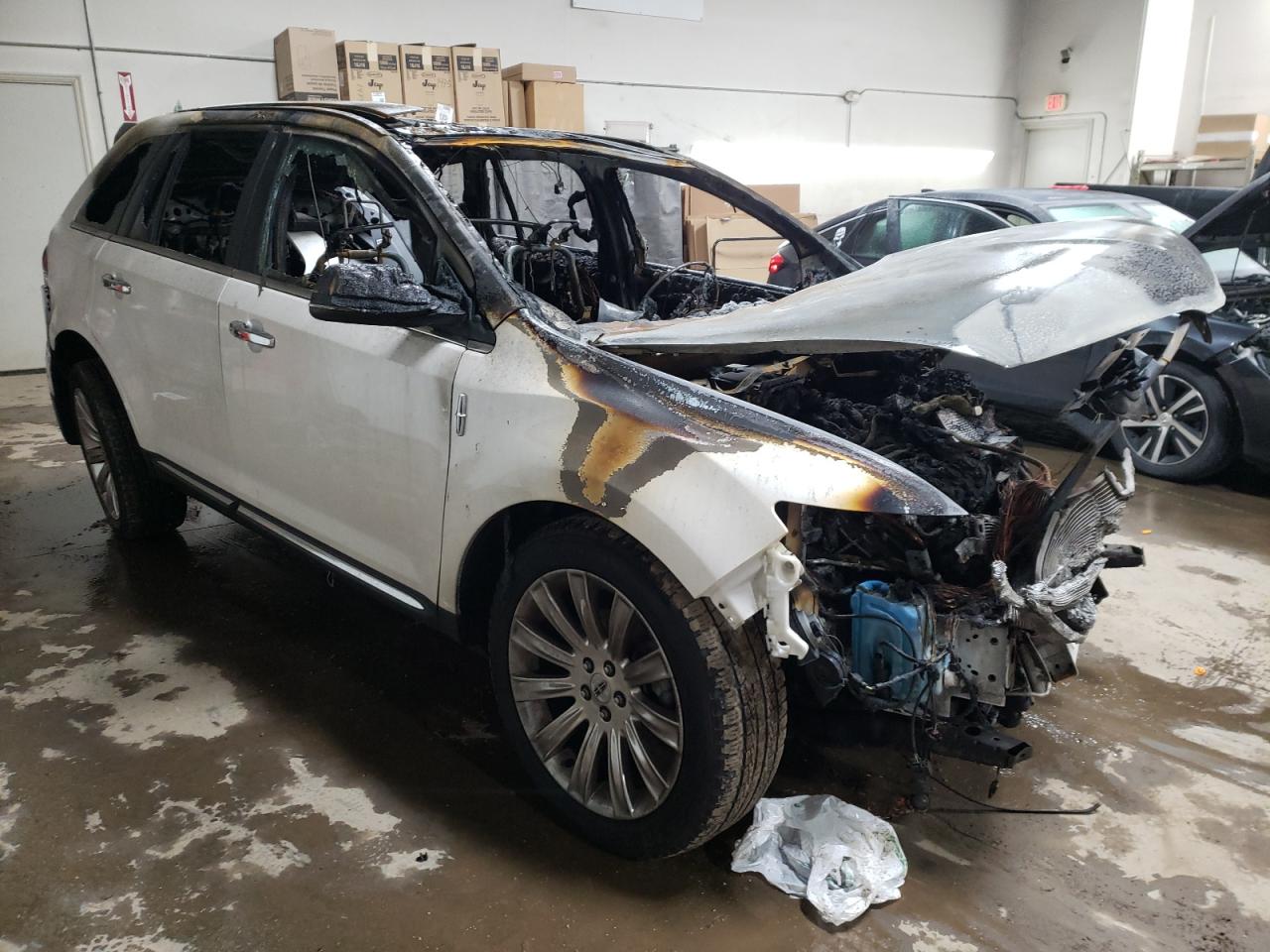 Photo 3 VIN: 2LMDJ8JK9FBL31065 - LINCOLN MKX 