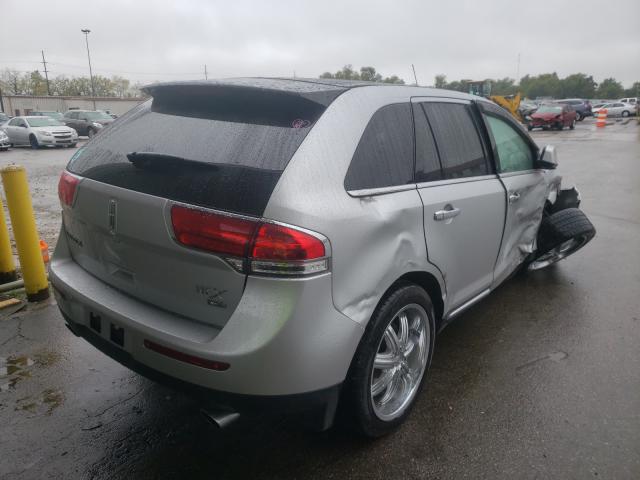 Photo 3 VIN: 2LMDJ8JKXBBJ12156 - LINCOLN MKX 