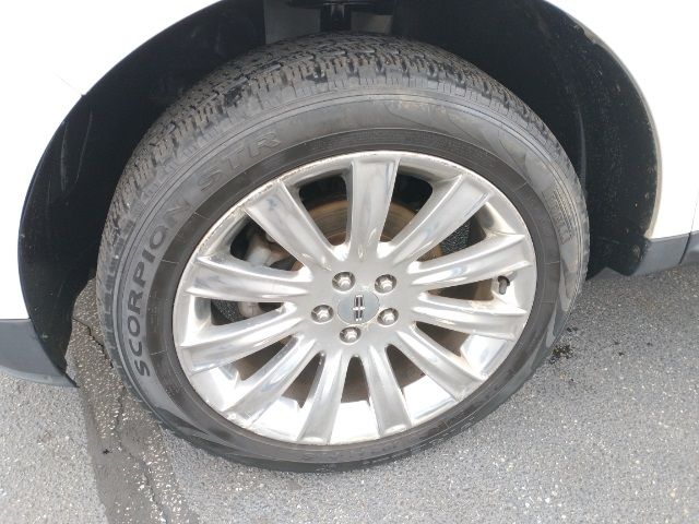 Photo 9 VIN: 2LMDJ8JKXBBJ12223 - LINCOLN MKX 