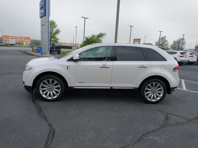 Photo 4 VIN: 2LMDJ8JKXBBJ12223 - LINCOLN MKX 