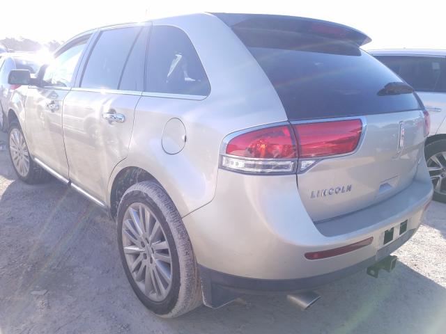 Photo 2 VIN: 2LMDJ8JKXBBJ28938 - LINCOLN MKX 