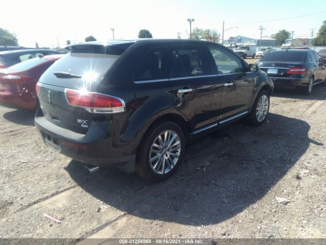 Photo 2 VIN: 2LMDJ8JKXBBJ34223 - LINCOLN MKX 