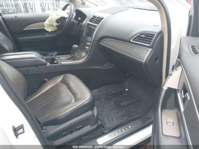 Photo 4 VIN: 2LMDJ8JKXCBL18126 - LINCOLN MKX 