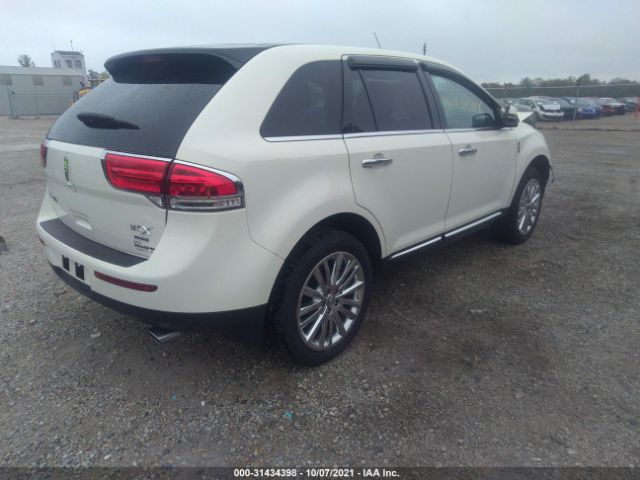 Photo 3 VIN: 2LMDJ8JKXDBL44873 - LINCOLN MKX 