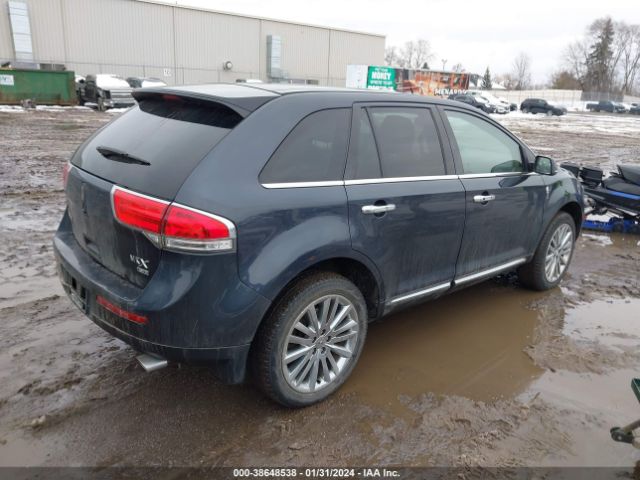 Photo 3 VIN: 2LMDJ8JKXEBL02270 - LINCOLN MKX 