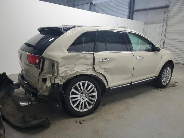 Photo 2 VIN: 2LMDJ8JKXFBL28756 - LINCOLN MKX 