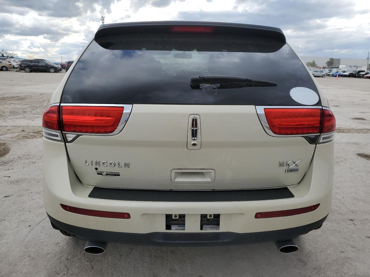 Photo 5 VIN: 2LMDJ8JKXFBL33889 - LINCOLN MKX 