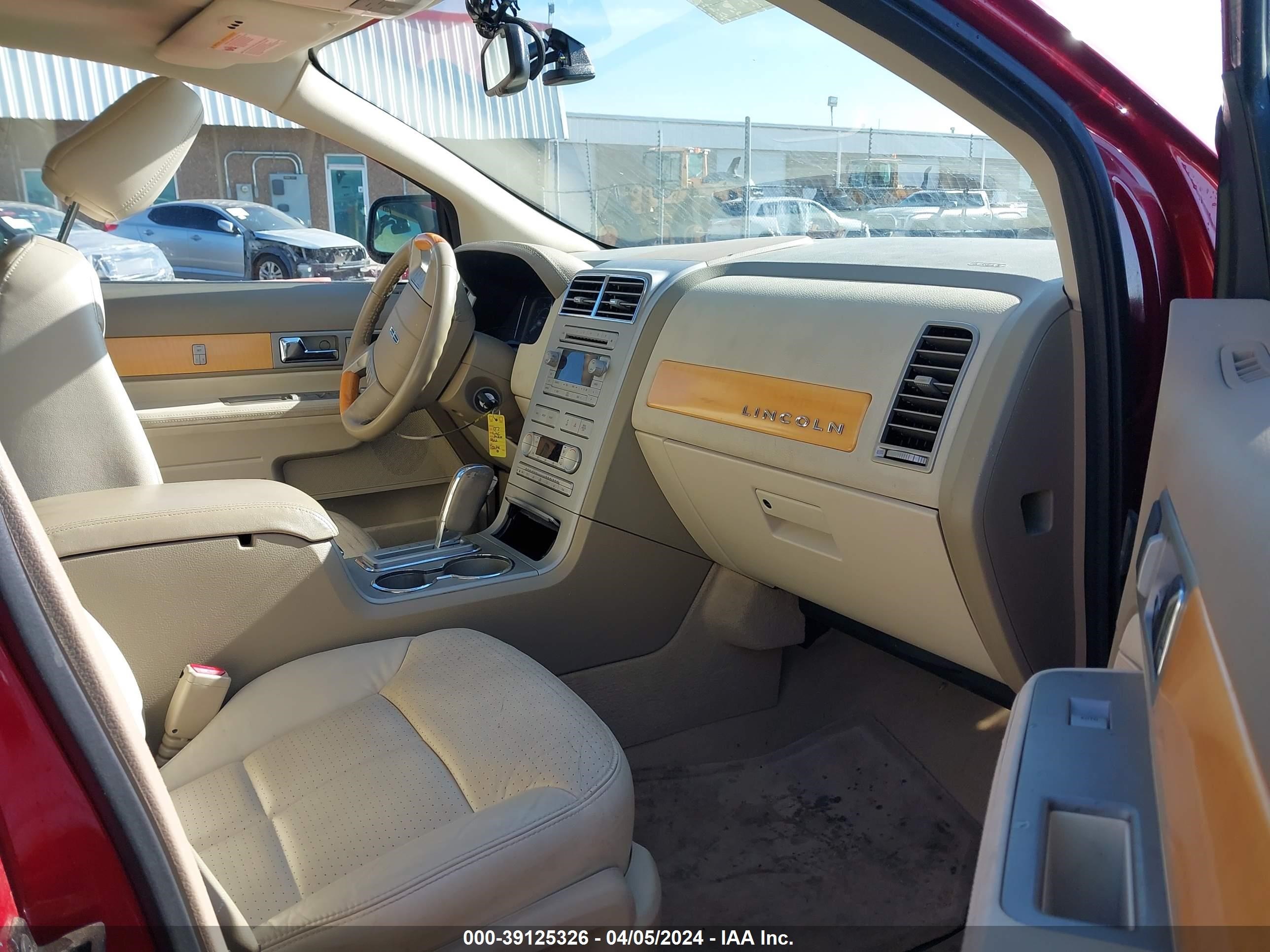 Photo 4 VIN: 2LMDU68C07BJ38752 - LINCOLN MKX 