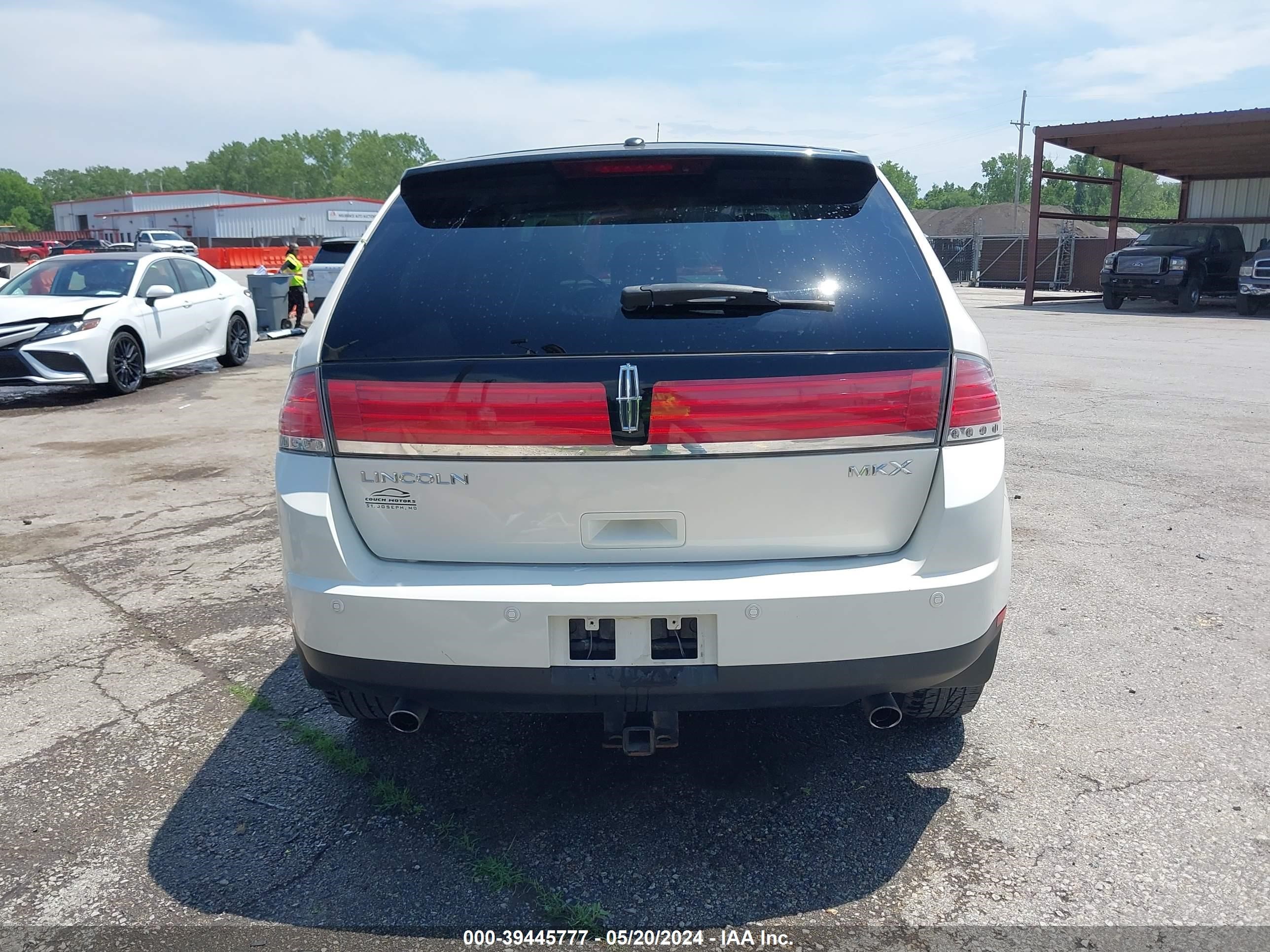 Photo 15 VIN: 2LMDU68C08BJ14436 - LINCOLN MKX 