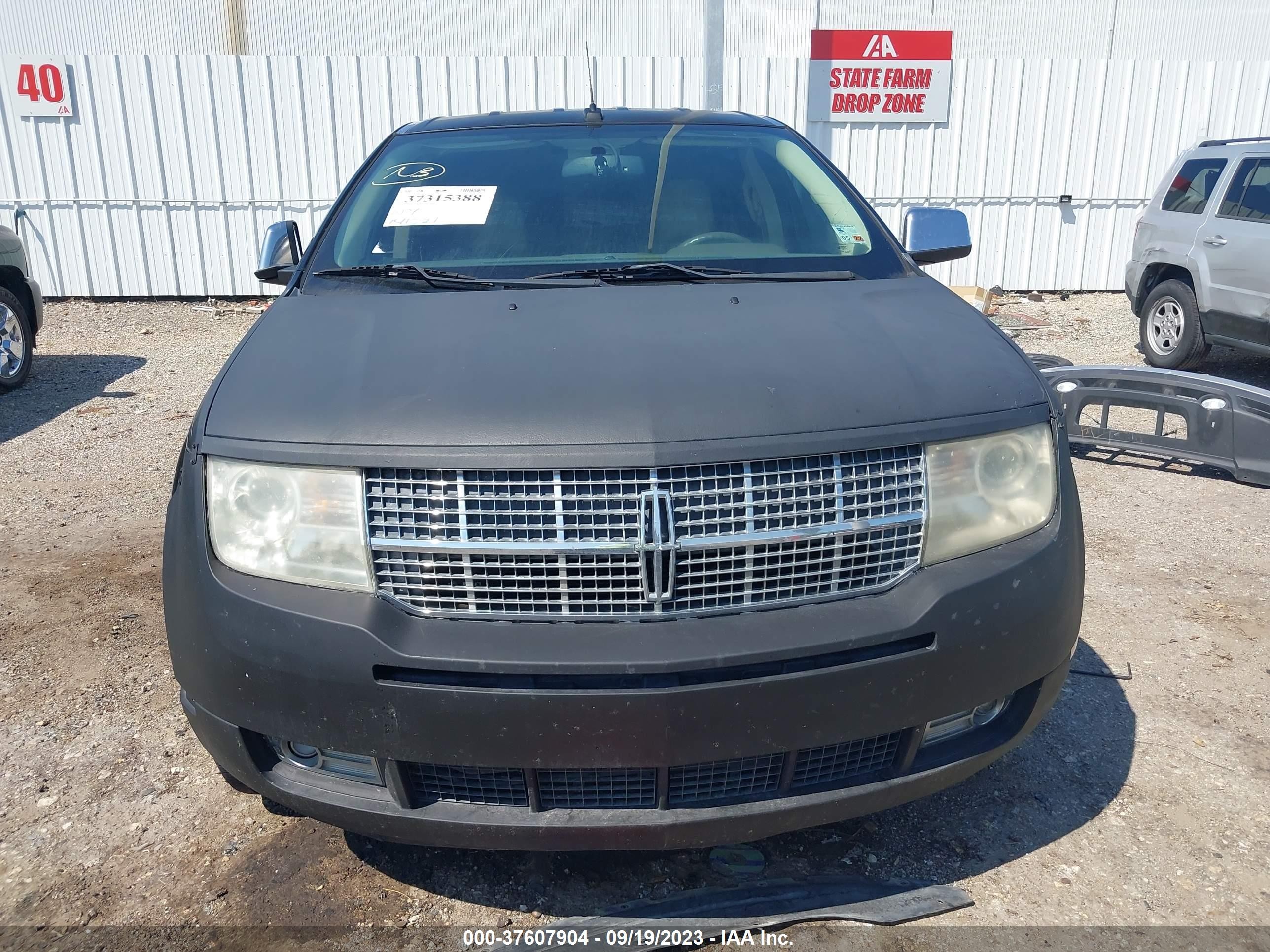 Photo 11 VIN: 2LMDU68C08BJ24710 - LINCOLN MKX 