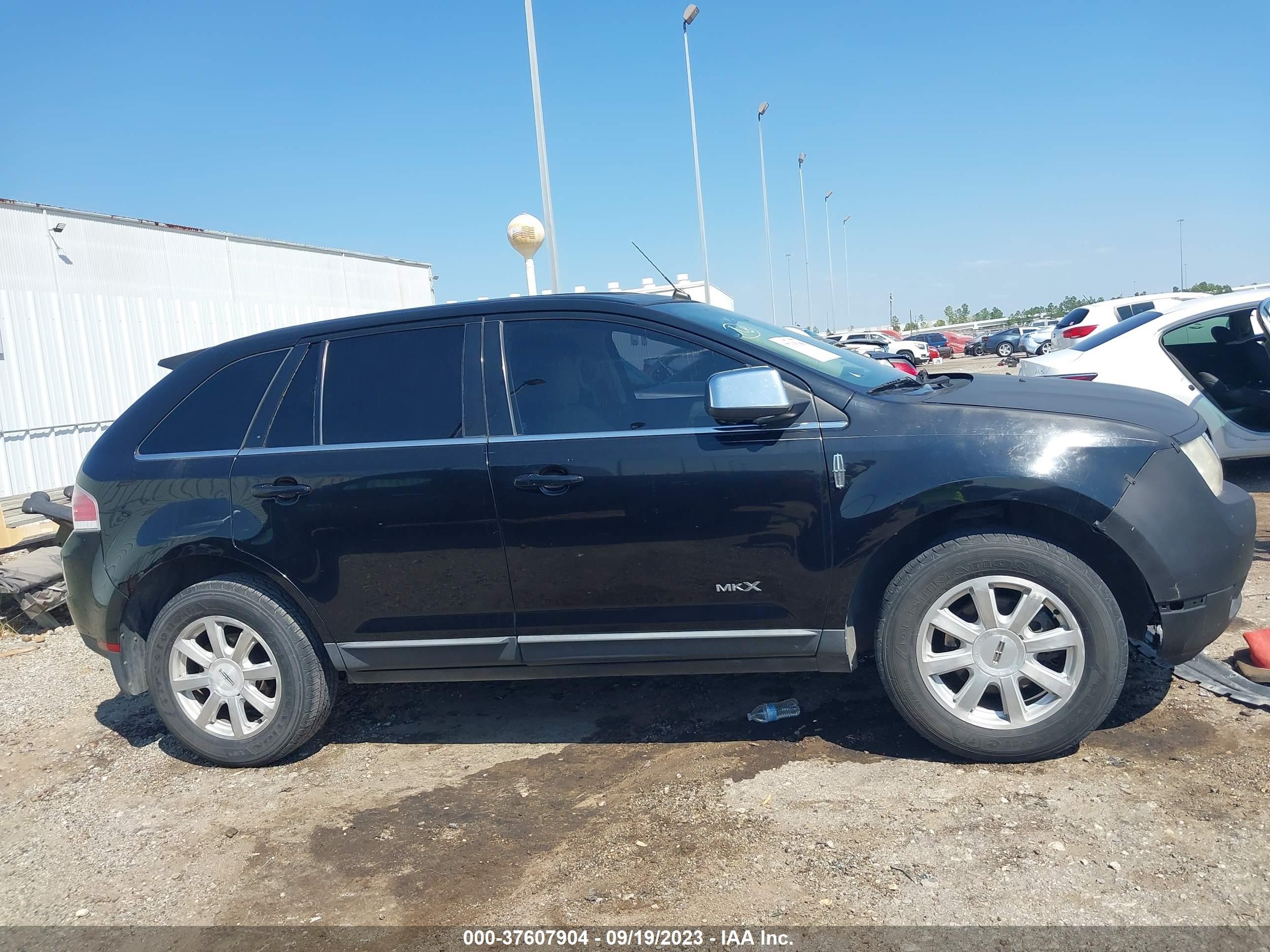 Photo 12 VIN: 2LMDU68C08BJ24710 - LINCOLN MKX 