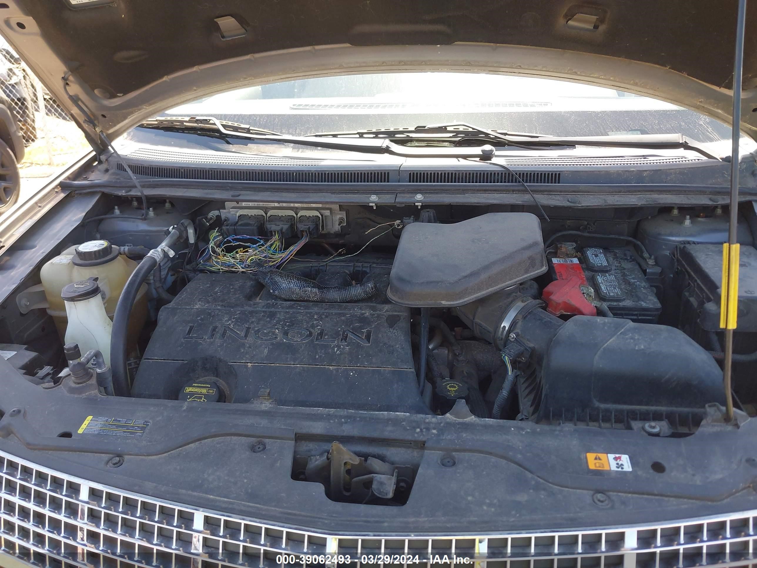 Photo 9 VIN: 2LMDU68C08BJ38056 - LINCOLN MKX 