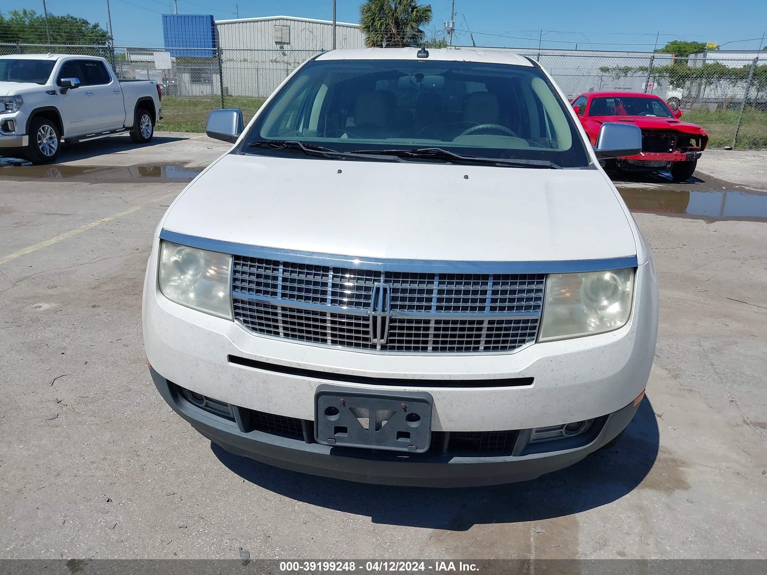 Photo 5 VIN: 2LMDU68C09BJ10470 - LINCOLN MKX 