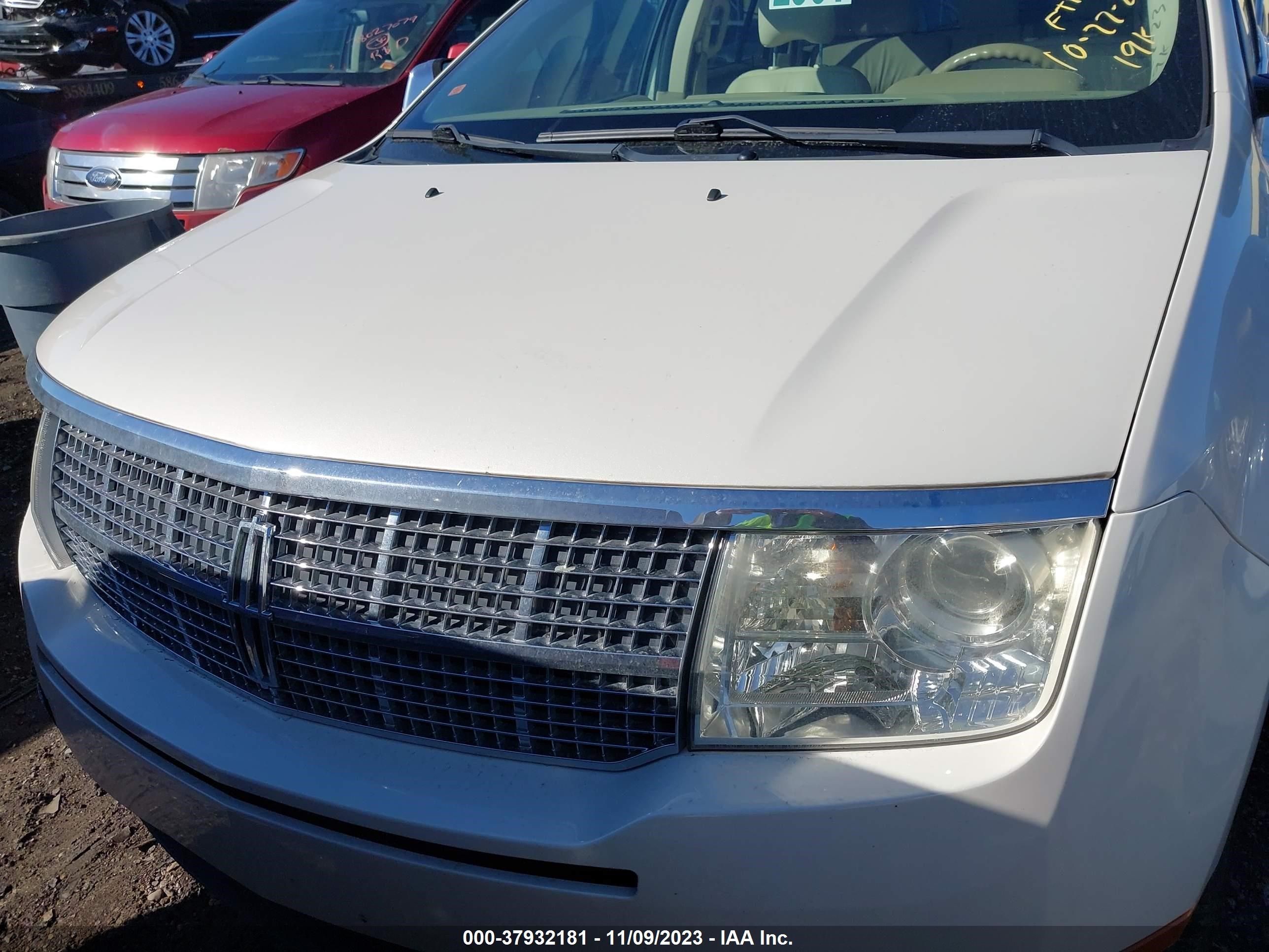 Photo 11 VIN: 2LMDU68C27BJ33164 - LINCOLN MKX 