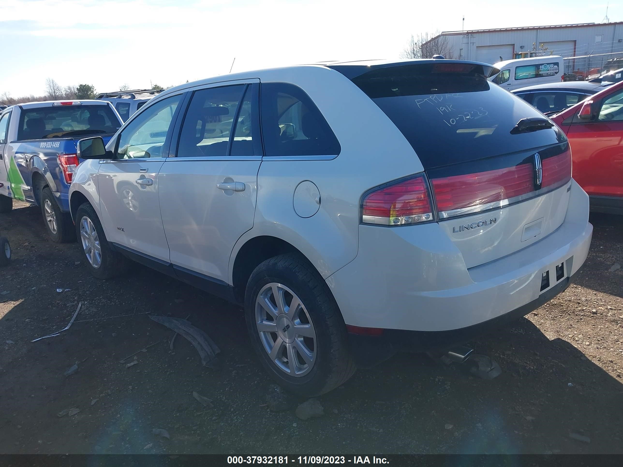 Photo 2 VIN: 2LMDU68C27BJ33164 - LINCOLN MKX 