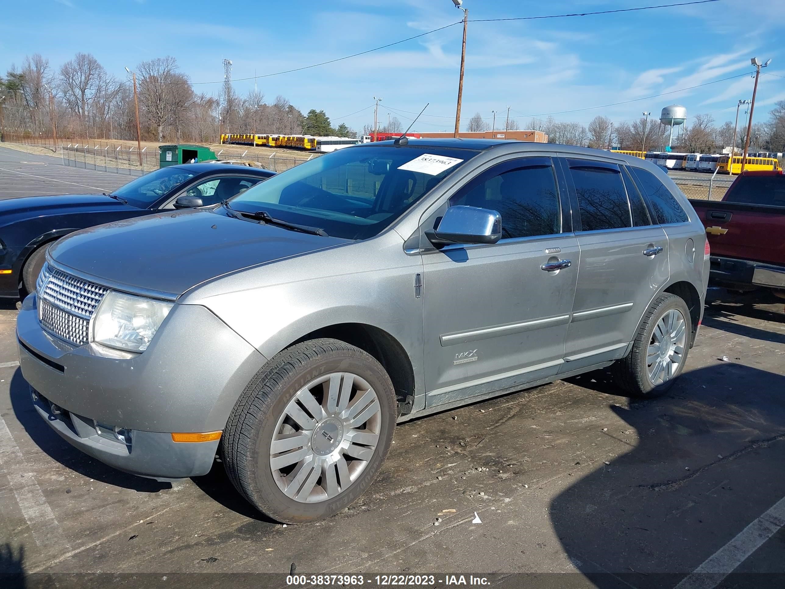 Photo 1 VIN: 2LMDU68C68BJ33721 - LINCOLN MKX 