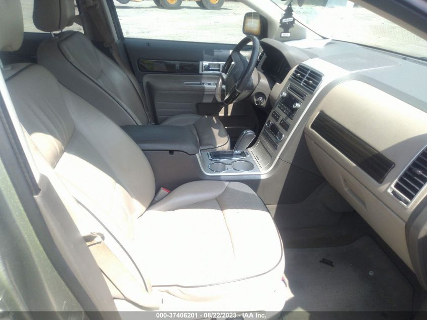 Photo 4 VIN: 2LMDU68C68BJ37106 - LINCOLN MKX 