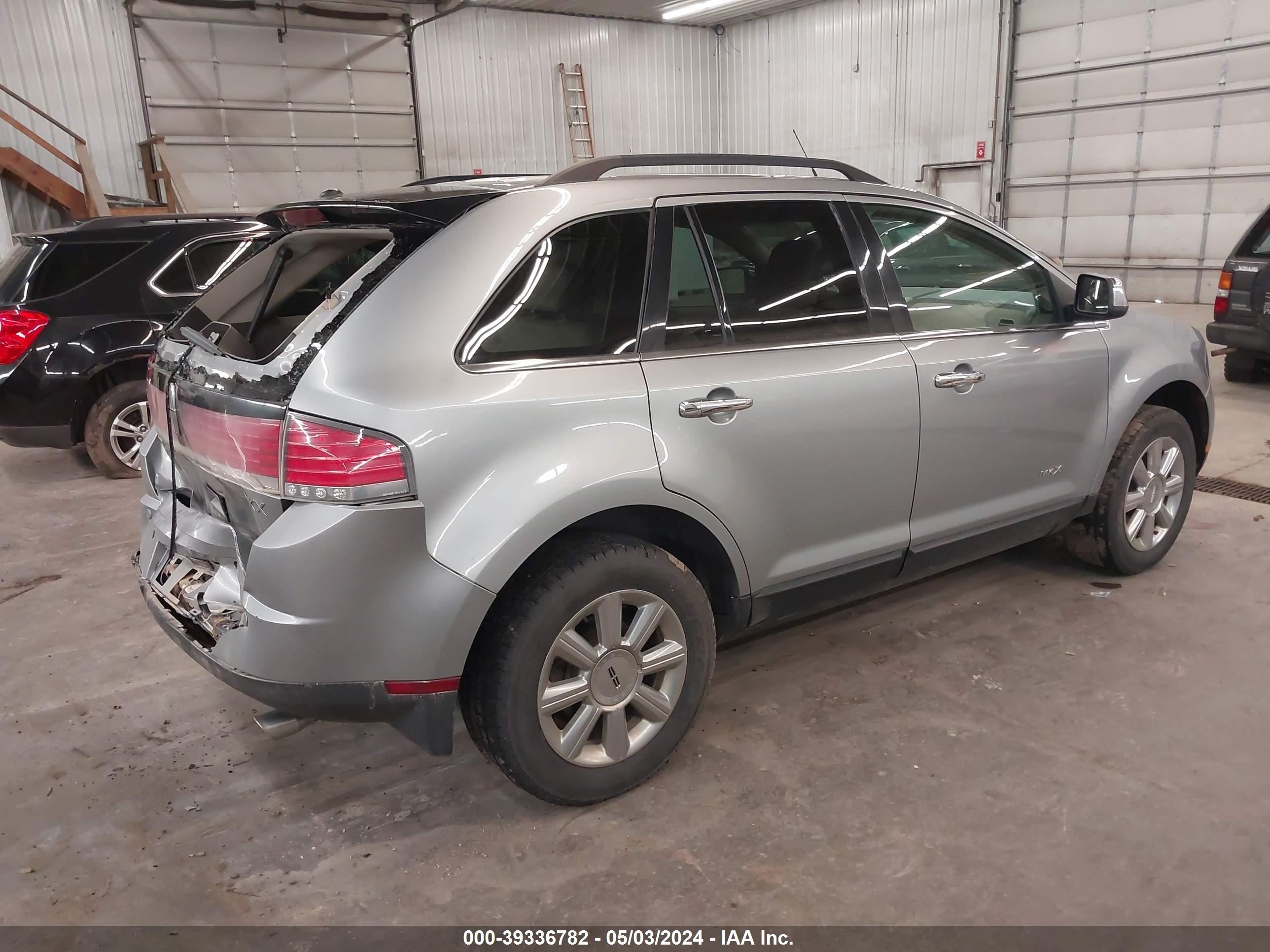 Photo 3 VIN: 2LMDU68C77BJ26565 - LINCOLN MKX 