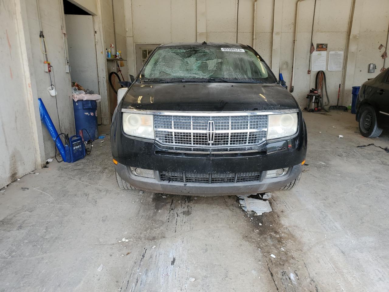 Photo 4 VIN: 2LMDU68C88BJ10490 - LINCOLN MKX 