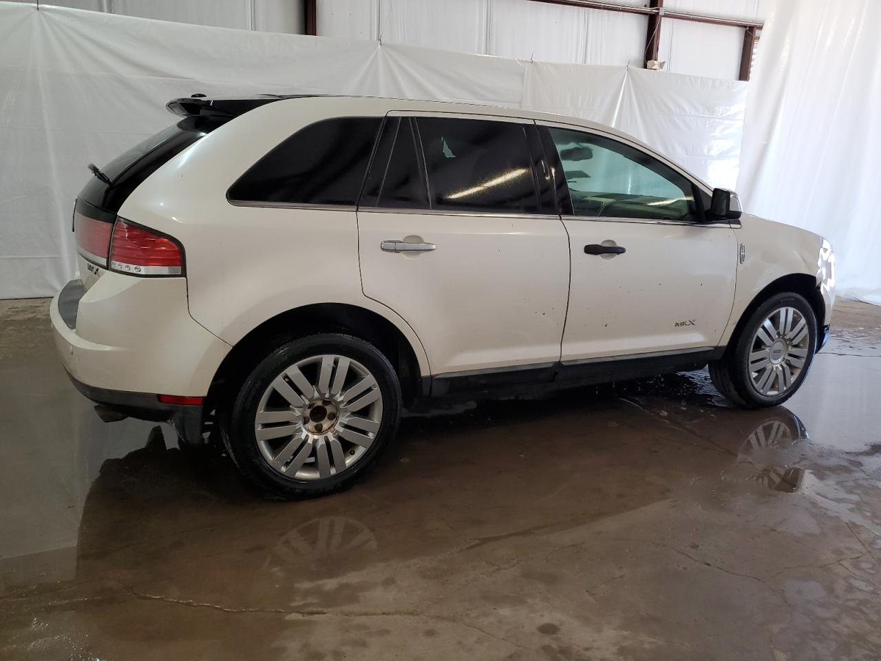 Photo 2 VIN: 2LMDU68C89BJ11589 - LINCOLN MKX 