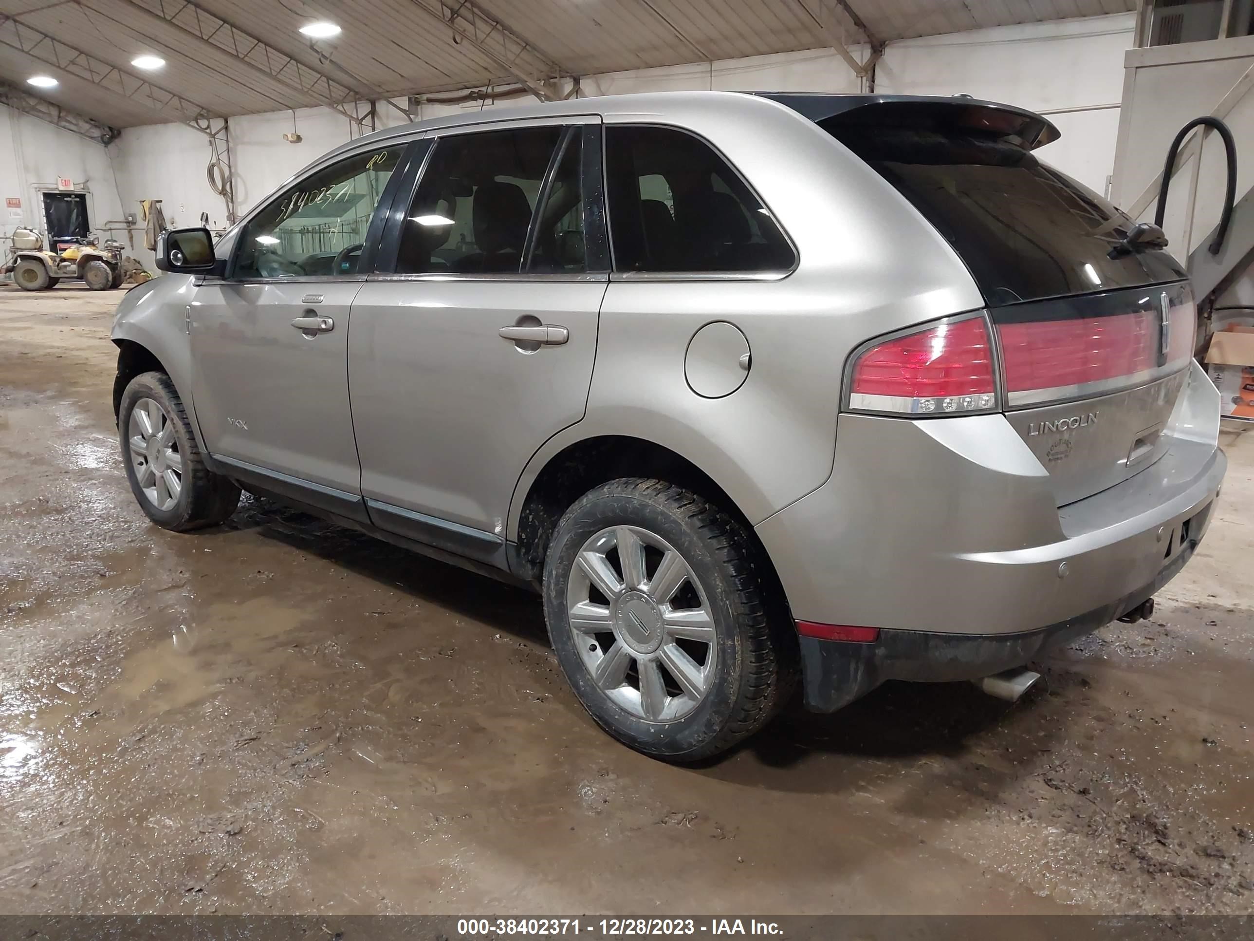 Photo 2 VIN: 2LMDU88C08BJ23858 - LINCOLN MKX 