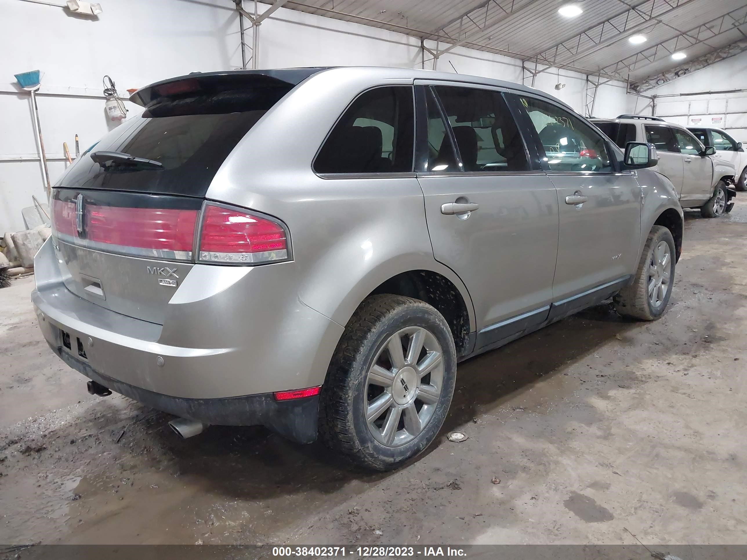 Photo 3 VIN: 2LMDU88C08BJ23858 - LINCOLN MKX 