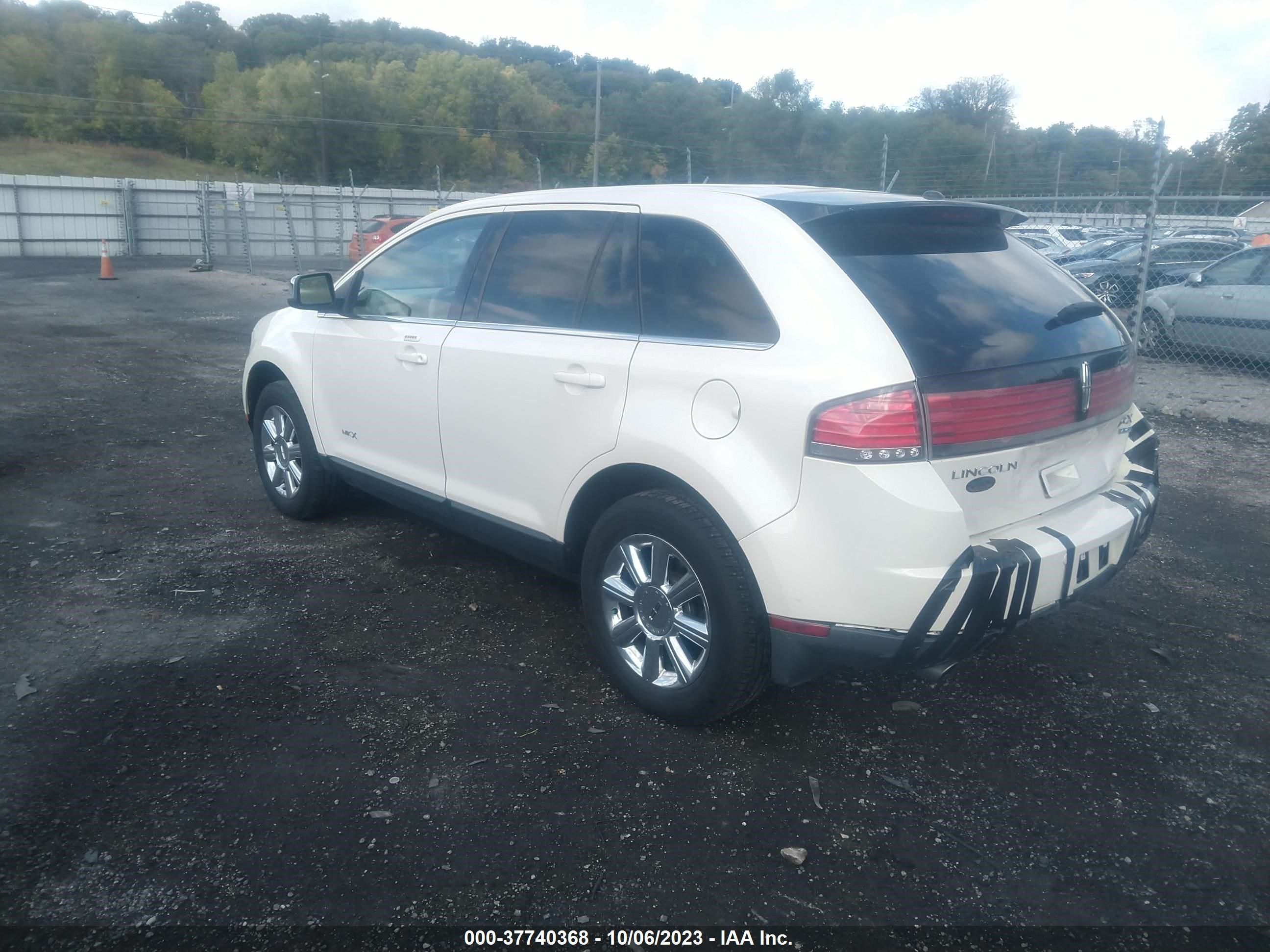 Photo 2 VIN: 2LMDU88C17BJ08204 - LINCOLN MKX 