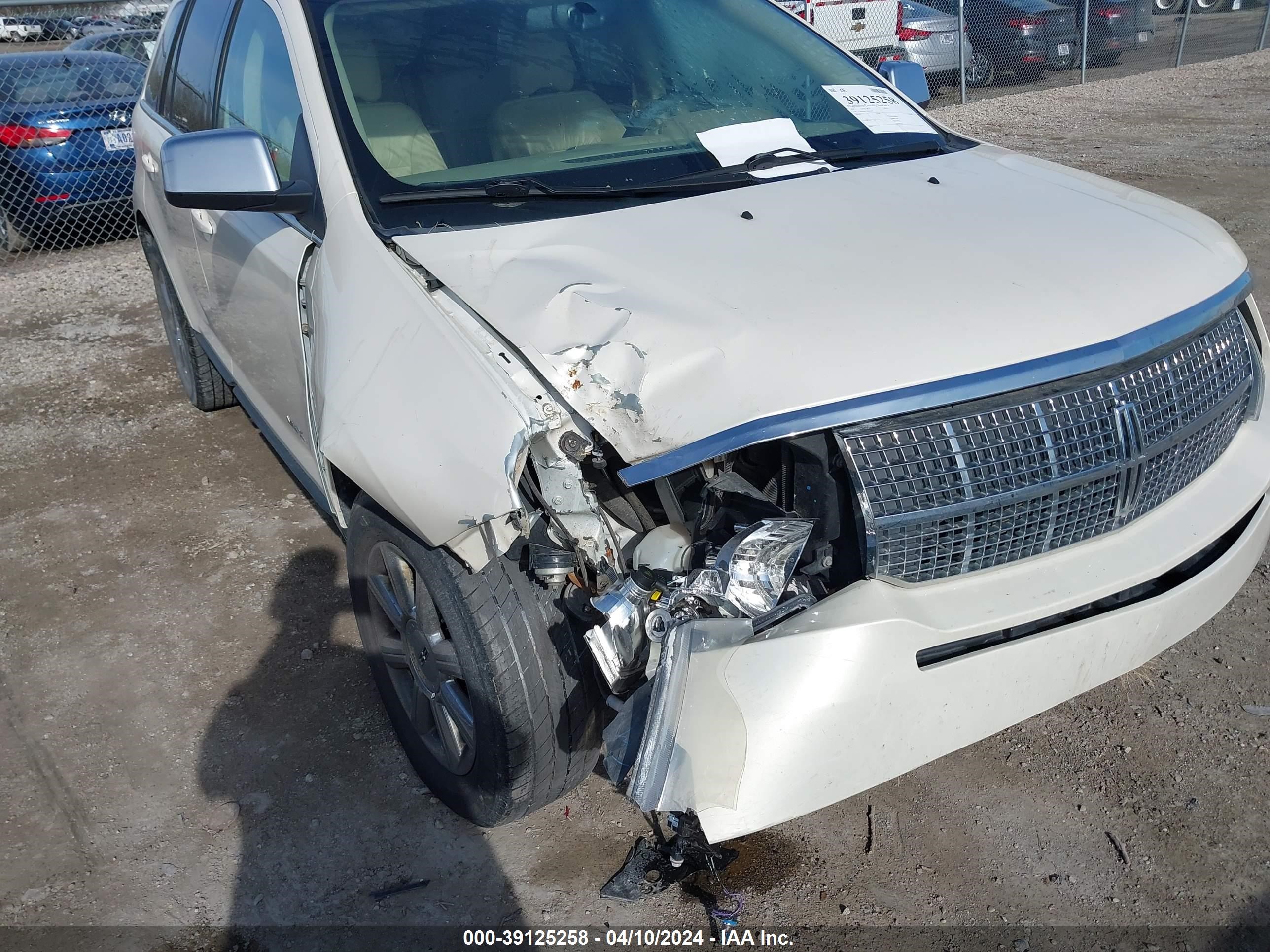 Photo 5 VIN: 2LMDU88C17BJ12303 - LINCOLN MKX 