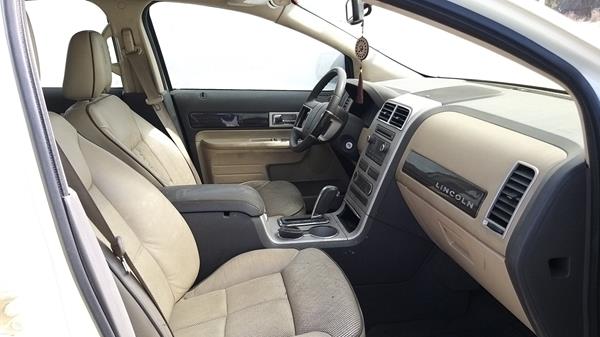 Photo 21 VIN: 2LMDU88C18BJ03201 - LINCOLN MKX 