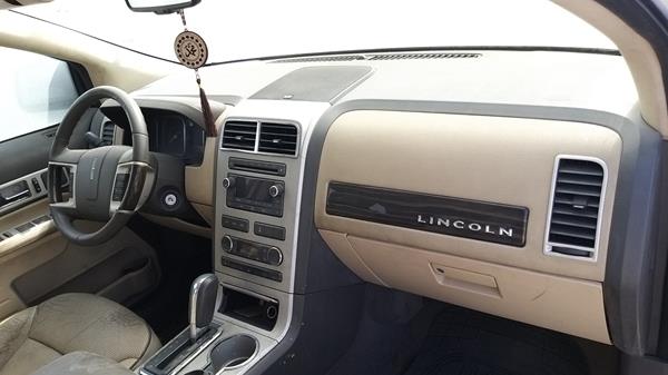 Photo 22 VIN: 2LMDU88C18BJ03201 - LINCOLN MKX 