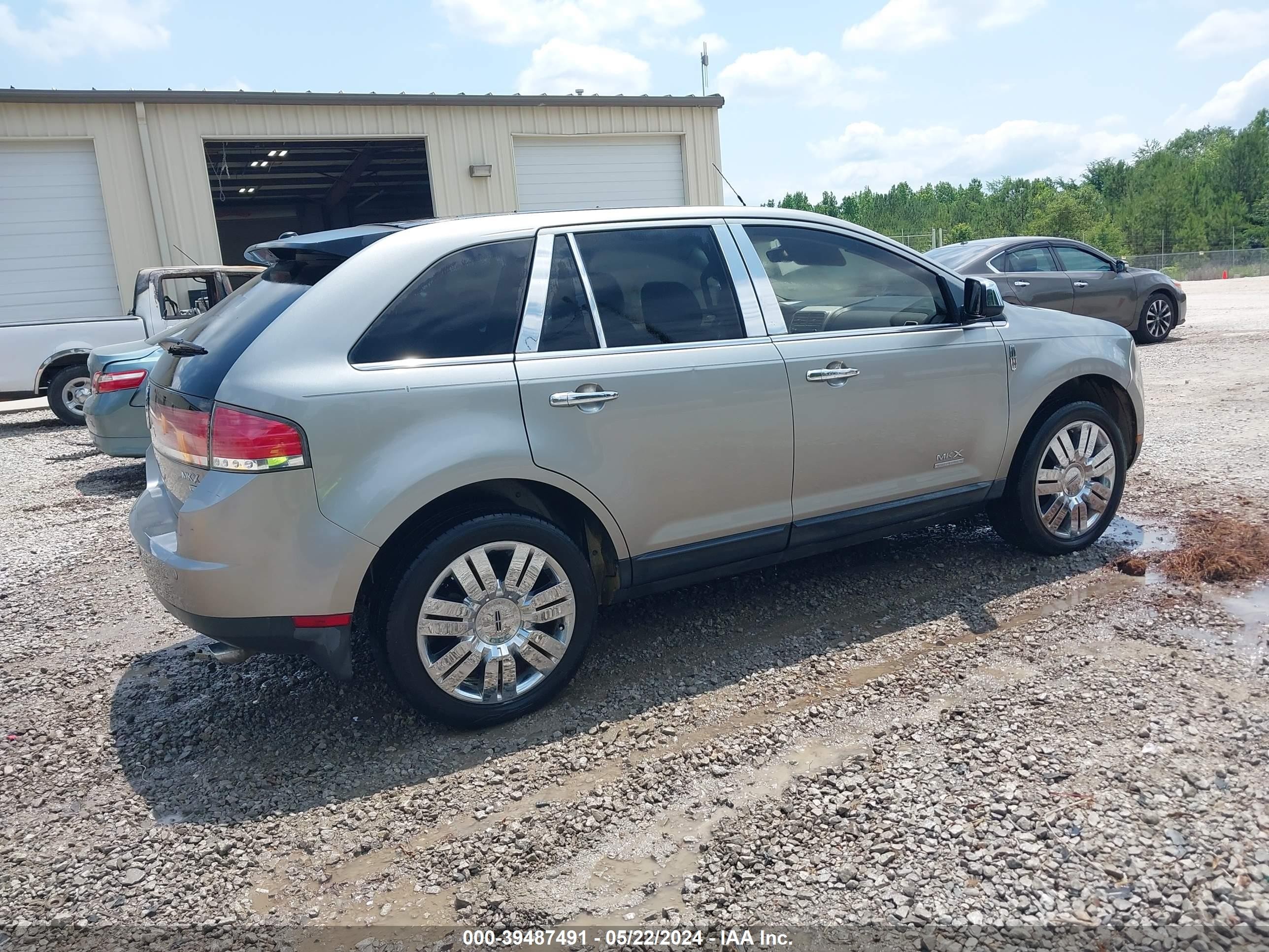 Photo 3 VIN: 2LMDU88C18BJ30740 - LINCOLN MKX 