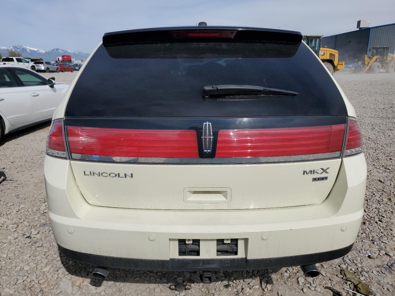 Photo 5 VIN: 2LMDU88C58BJ07834 - LINCOLN MKX 