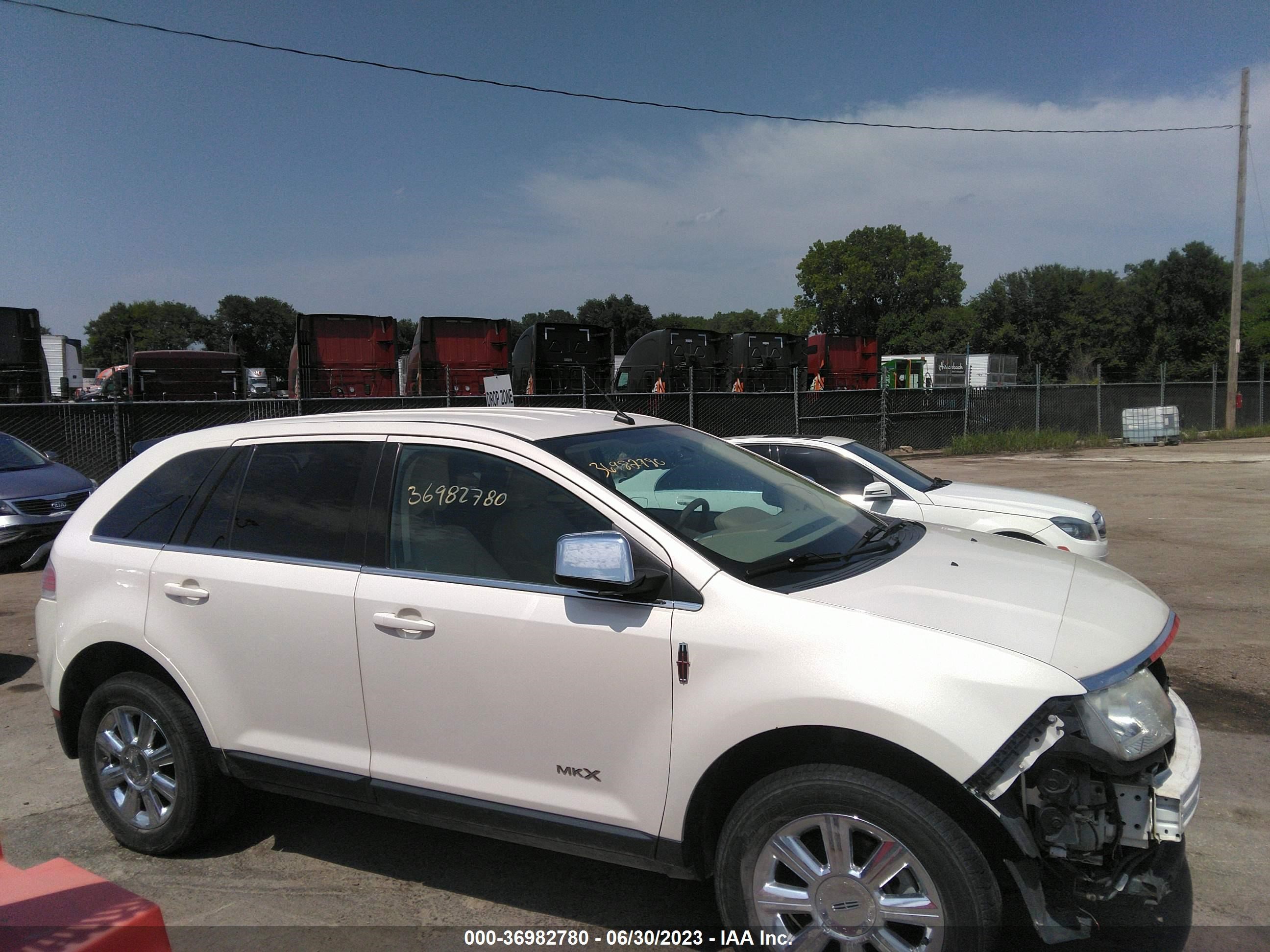 Photo 12 VIN: 2LMDU88C67BJ19683 - LINCOLN MKX 