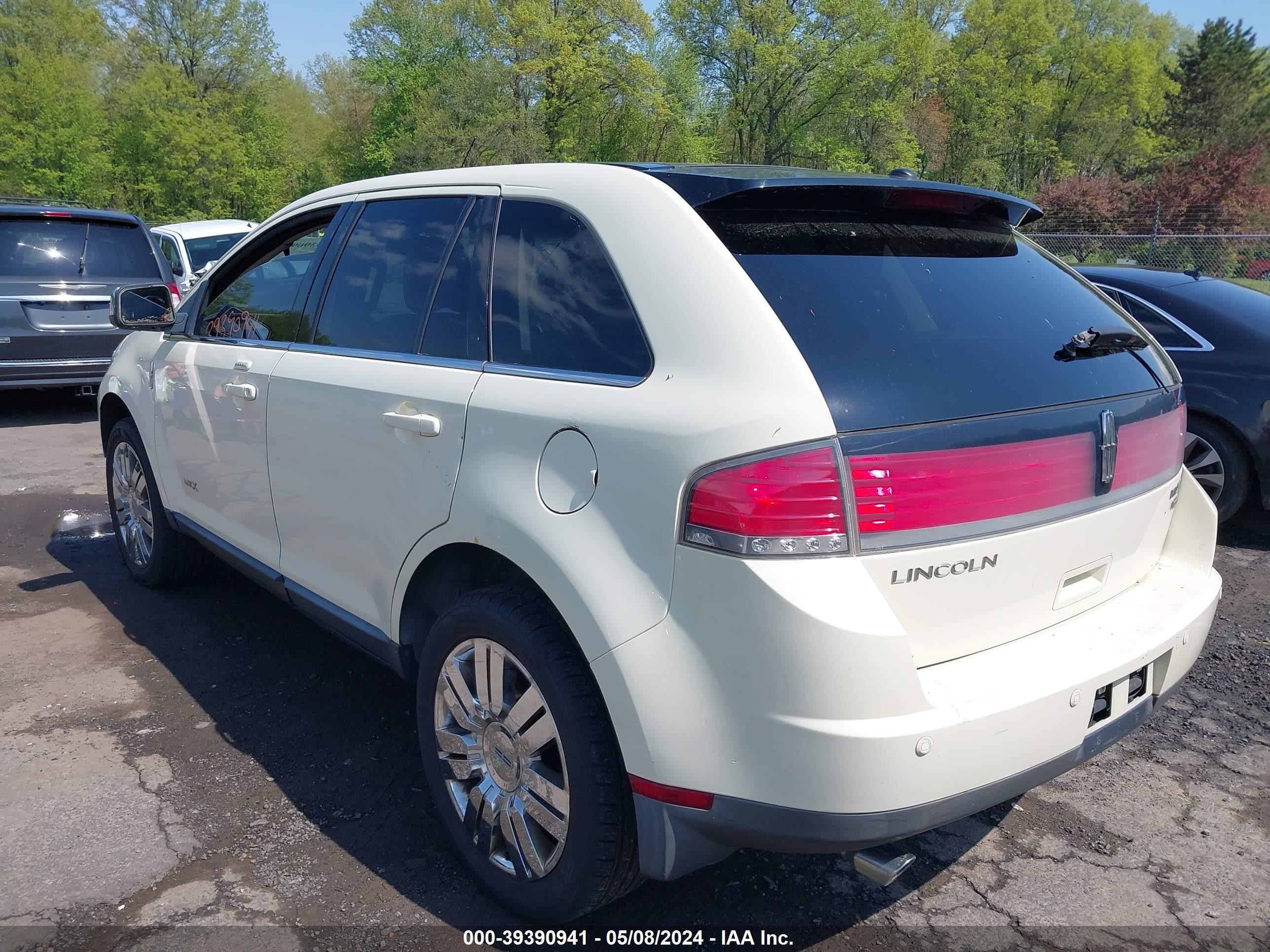 Photo 3 VIN: 2LMDU88C68BJ32659 - LINCOLN MKX 