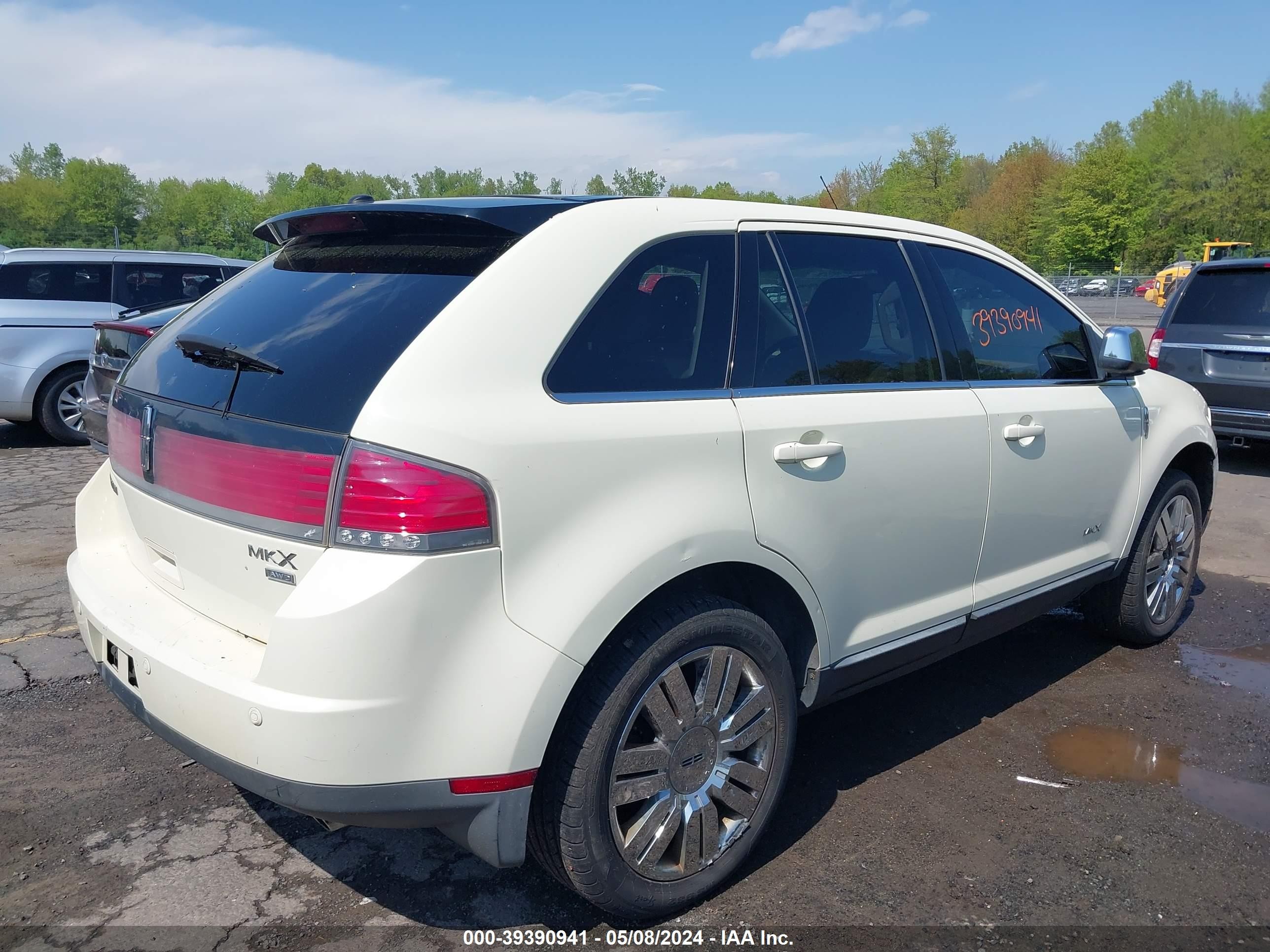 Photo 4 VIN: 2LMDU88C68BJ32659 - LINCOLN MKX 