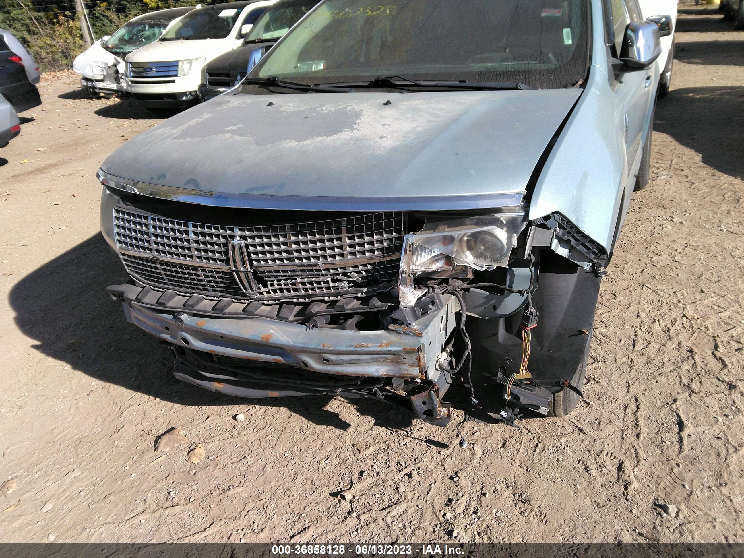 Photo 5 VIN: 2LMDU88C78BJ32315 - LINCOLN MKX 