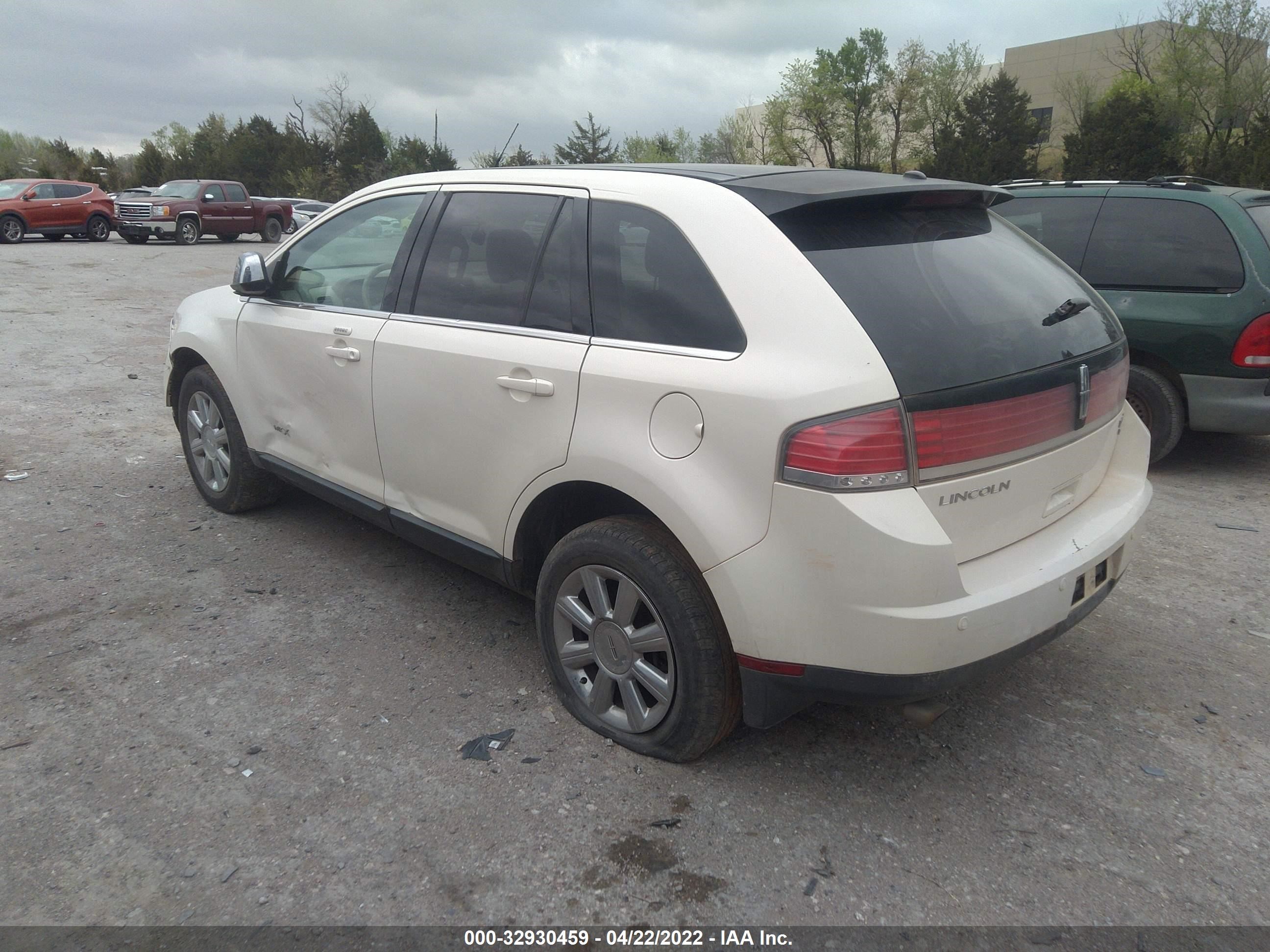 Photo 2 VIN: 2LMDU88C87BJ10225 - LINCOLN MKX 