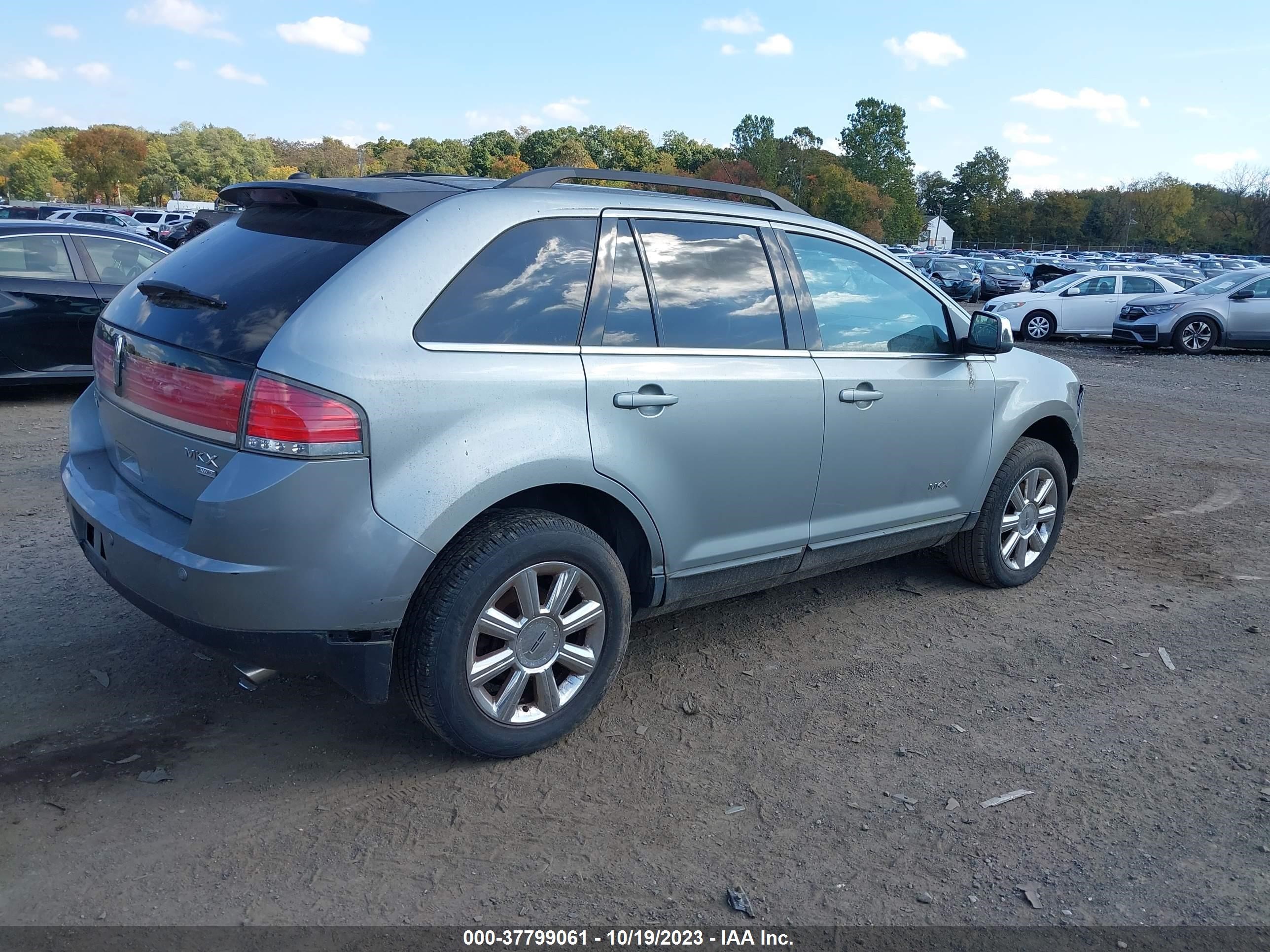 Photo 3 VIN: 2LMDU88C97BJ28720 - LINCOLN MKX 