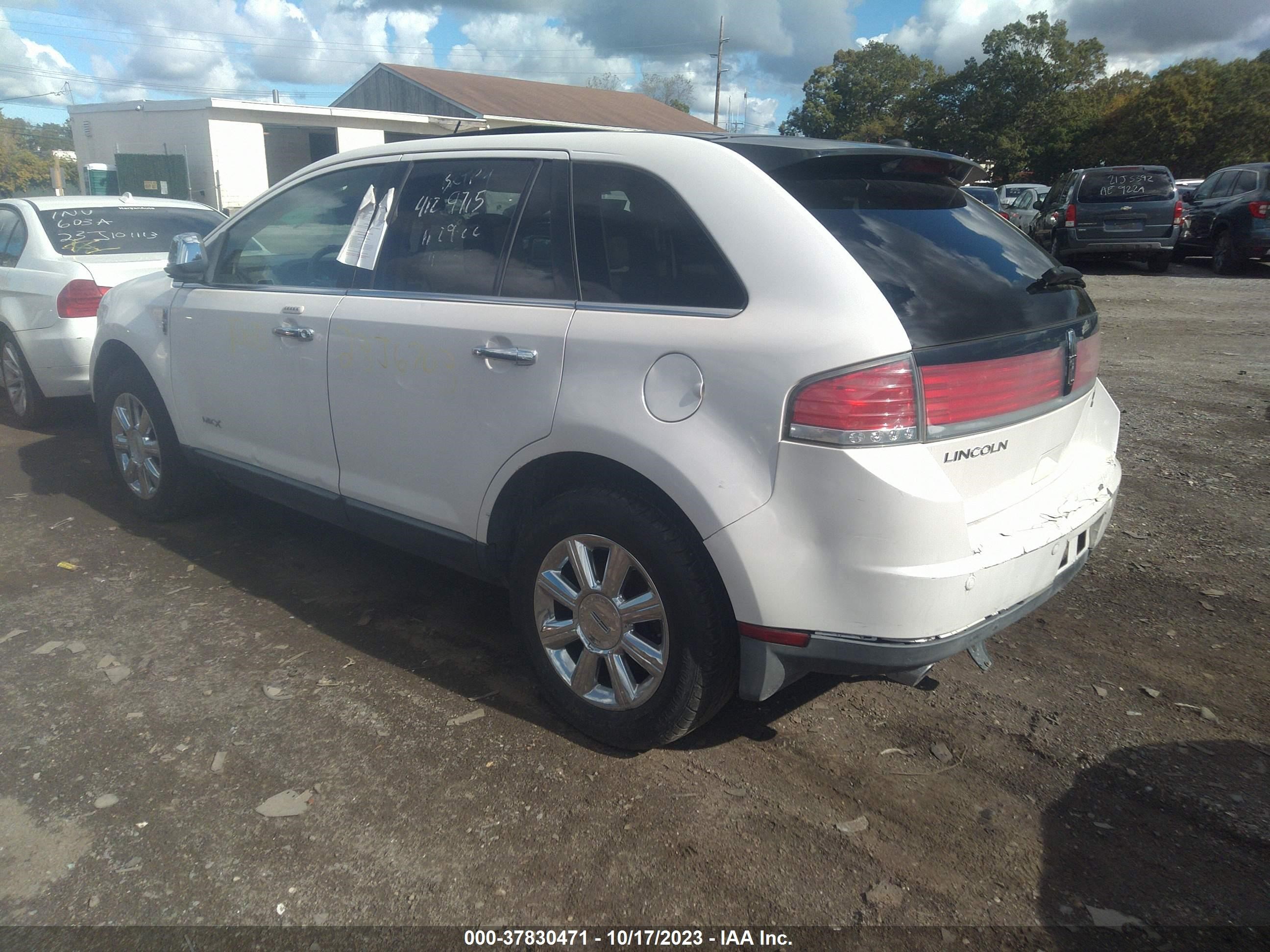 Photo 2 VIN: 2LMDU88C99BJ04405 - LINCOLN MKX 