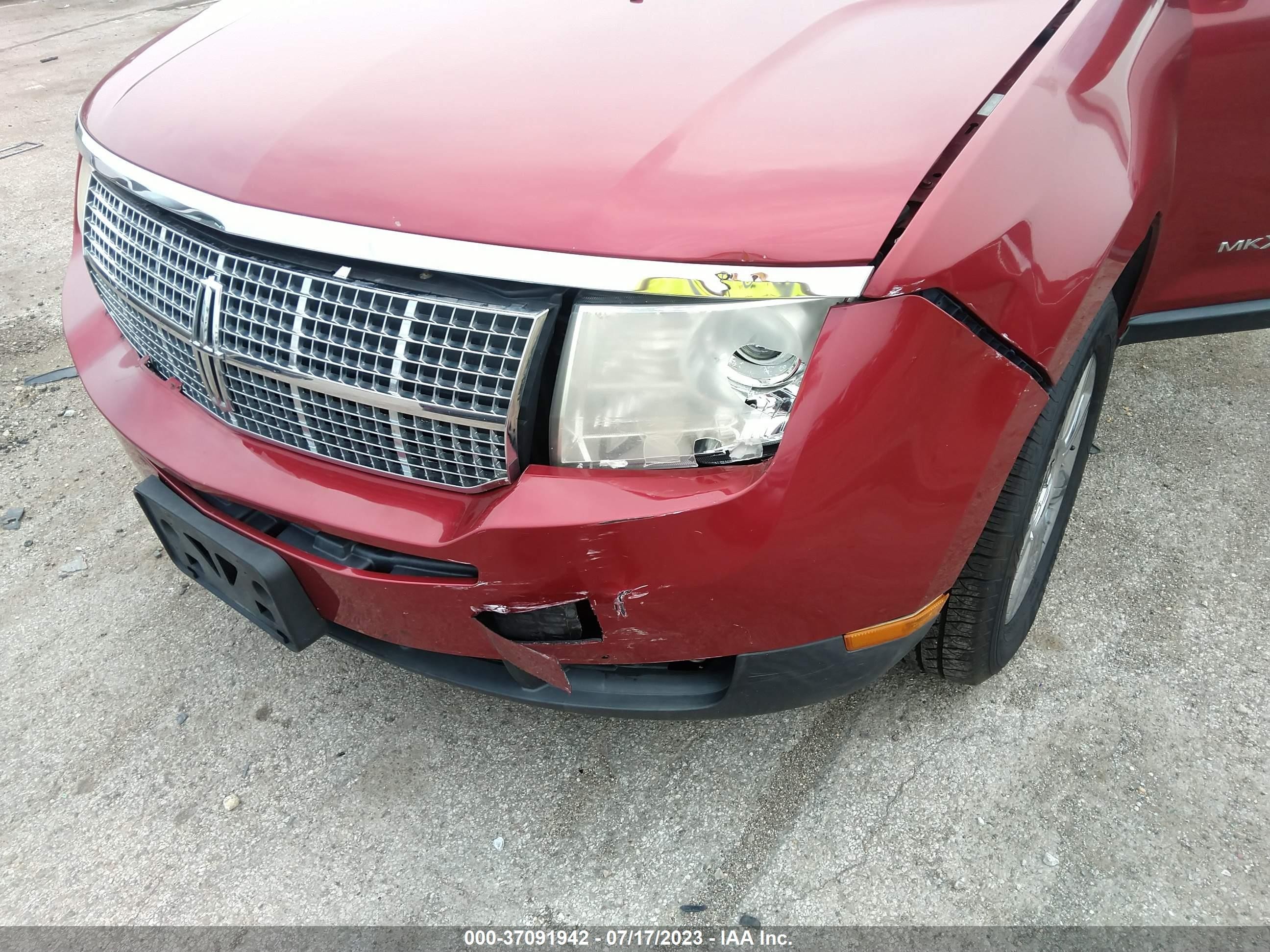 Photo 5 VIN: 2LMDU88CX7BJ37085 - LINCOLN MKX 